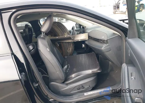 2023 Ford Mustang Mach-E Premium z USA, uszkodzony, nr VIN 3FMTK3R79PMA67272